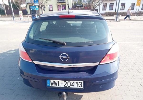 Opel Astra cena 6500 przebieg: 327323, rok produkcji 2004 z Wołomin małe 106